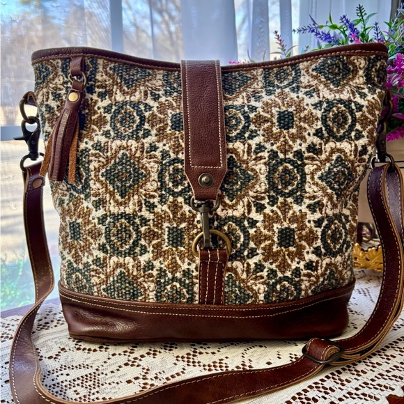 Myra Bag Brown and Cream Shoulder Bag Vintage Pattern and Leather Trim - Picture 2 of 8